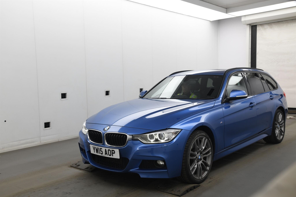 BMW 3 Series 2.0L 320D Xdrive M Black #2