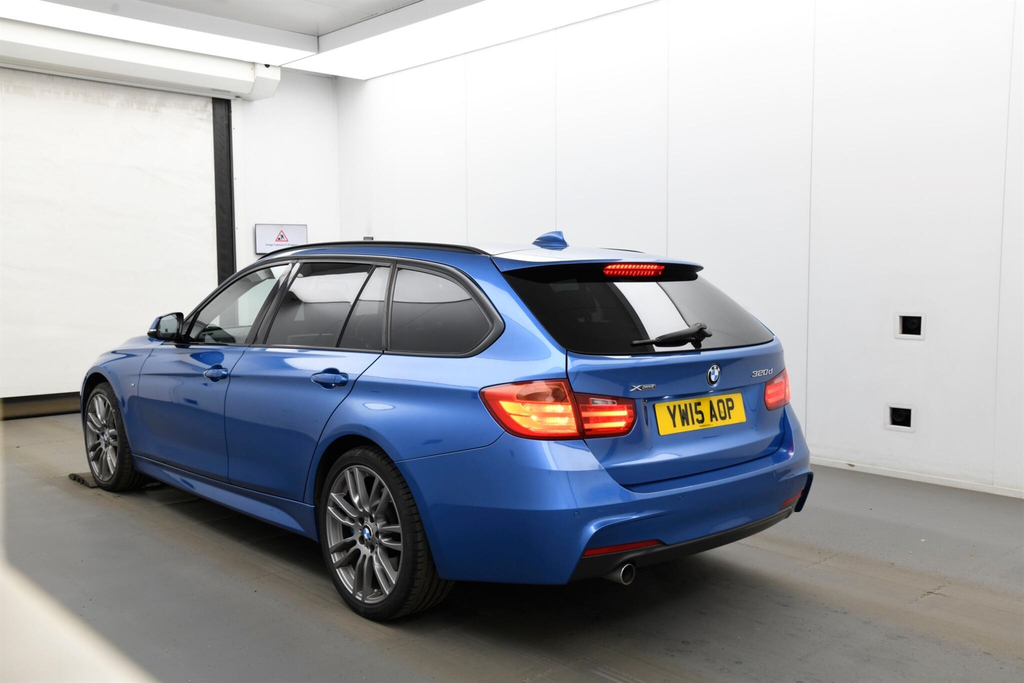 BMW 3 Series 2.0L 320D Xdrive M Black #3