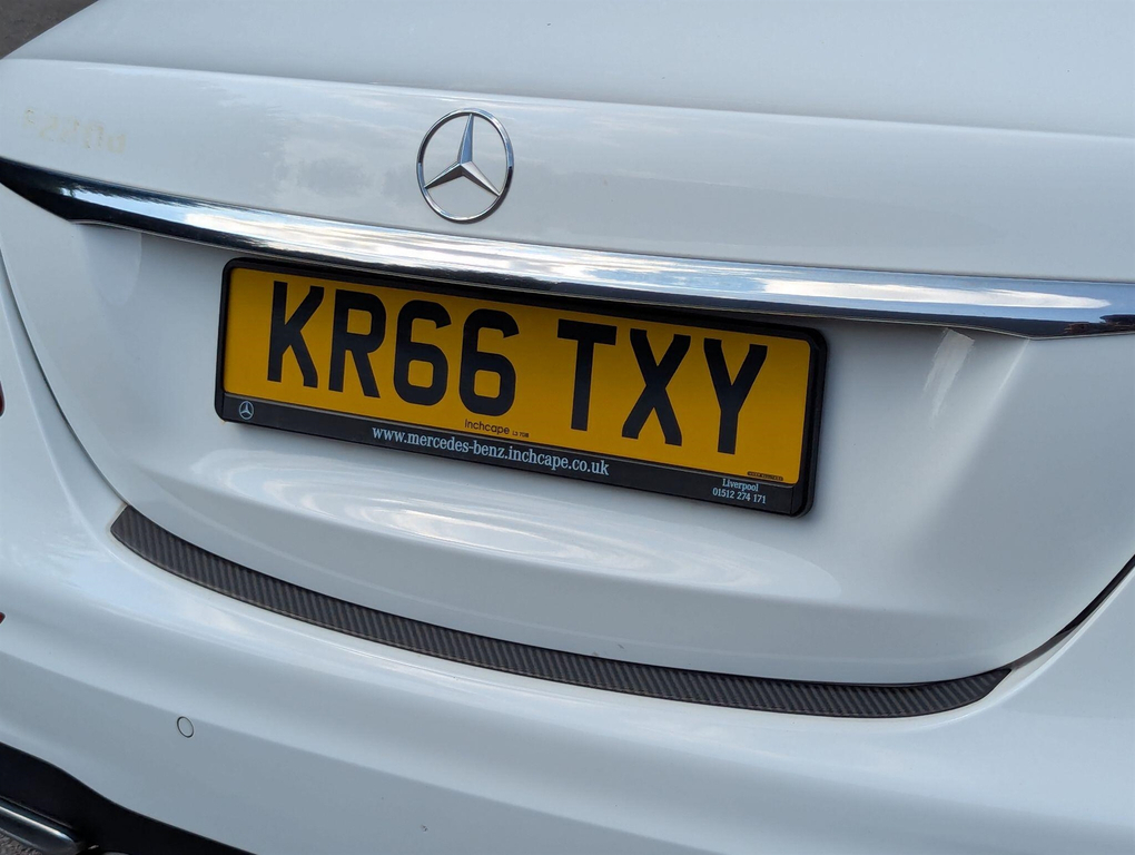 Mercedes-Benz E Class 2.0 E220d Amg Line G-tronic Ss White #25