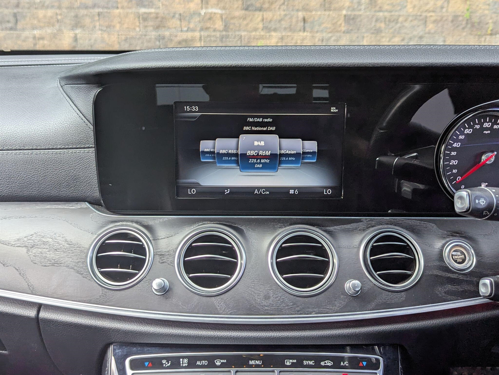 Mercedes-Benz E Class 2.0 E220d Amg Line G-tronic Ss White #12