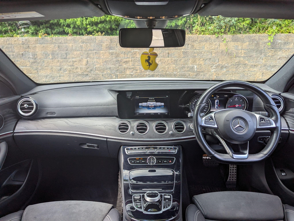 Mercedes-Benz E Class 2.0 E220d Amg Line G-tronic Ss White #10