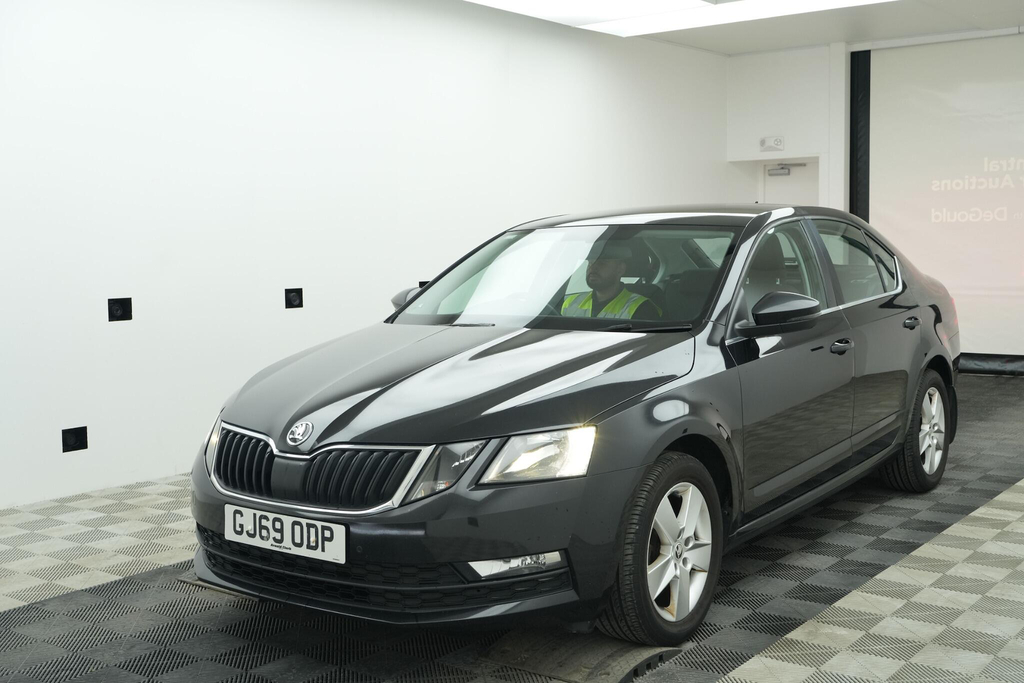 Skoda Octavia 1.6 Tdi Scr Se Technology Euro 6 Ss  #2