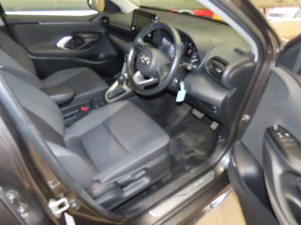 Toyota Yaris 1.5 Vvt-h Icon E-cvt Euro 6 Ss  #3