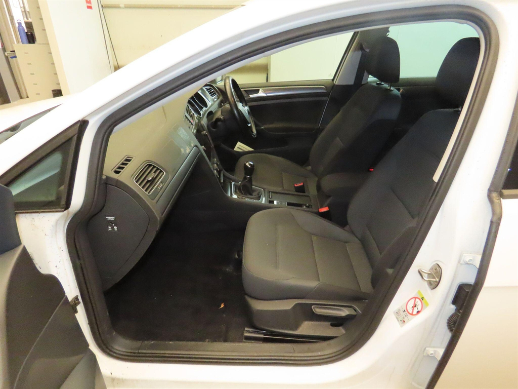 Volkswagen Golf 1.6 Tdi Match Edition Euro 6 Ss  #4