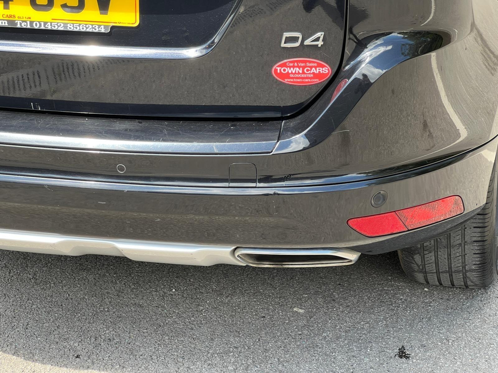 Volvo XC60 2.4L Se Lux Nav Gold #19