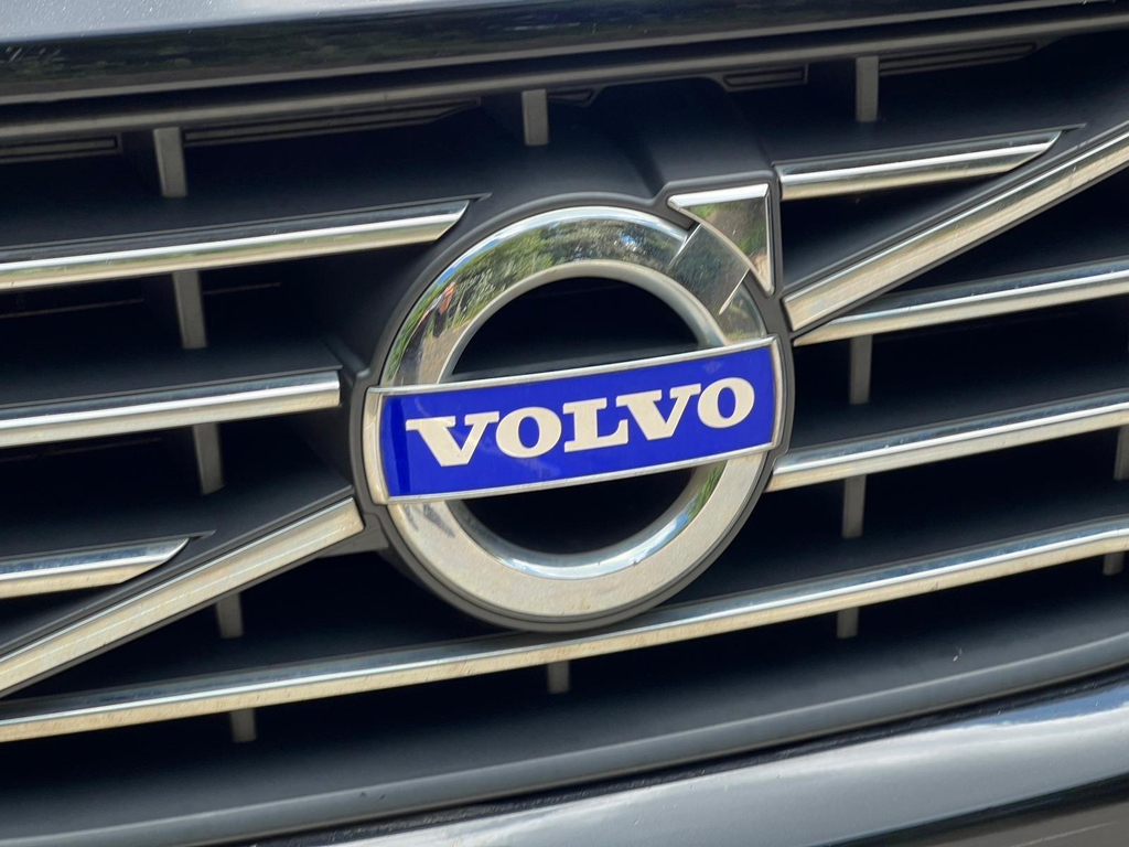 Volvo XC60 2.4L Se Lux Nav Gold #36