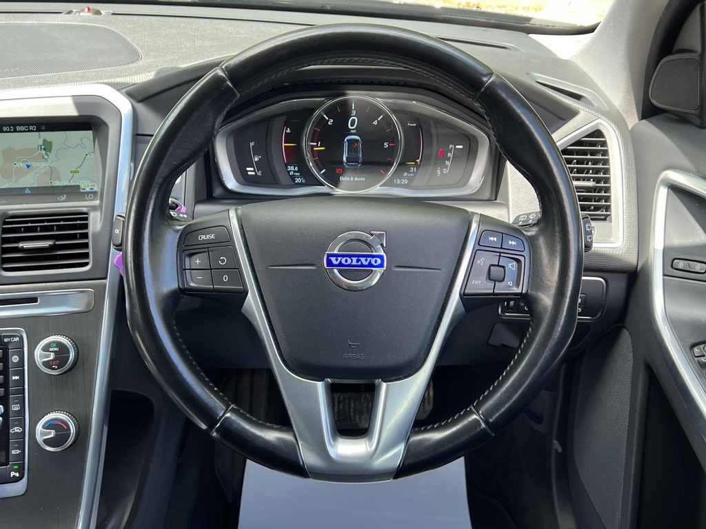 Volvo XC60 2.4L Se Lux Nav Gold #13