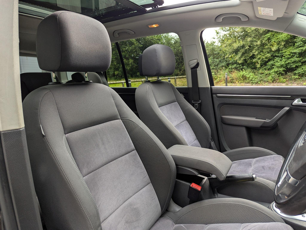 Volkswagen Touran Se Bluemotion Technologies Tdi Black #7