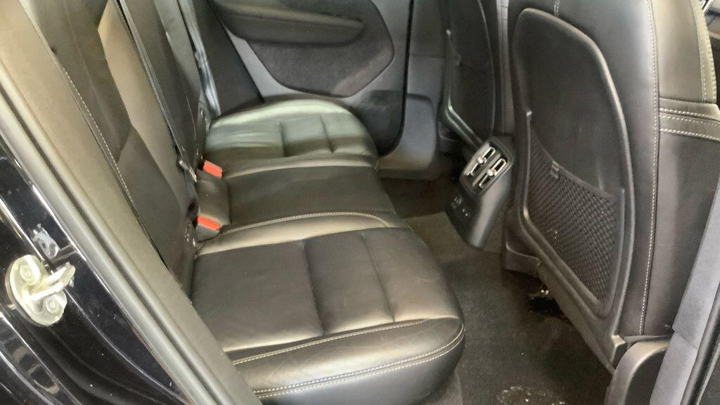 Volvo XC40 1.5H T4 Recharge 10.7Kwh Plus Euro 6 Ss #4