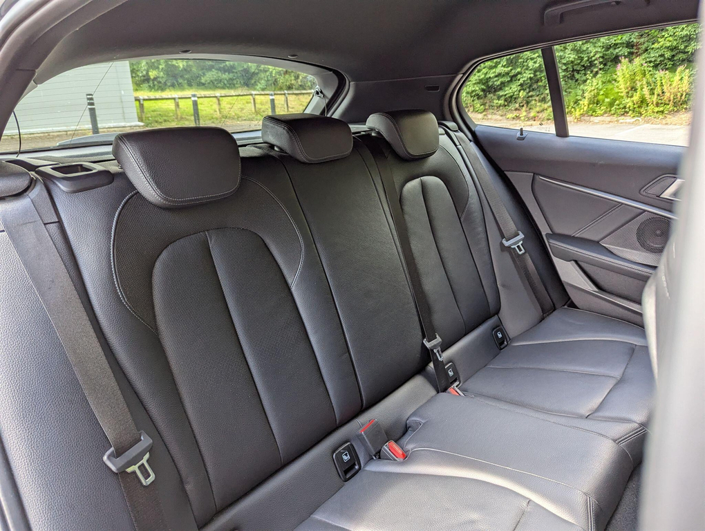 BMW 1 Series 1.5 118I M Black #9