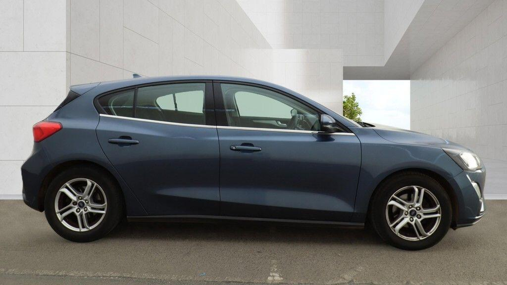 Ford Focus 1.0T Ecoboost Zetec Euro 6 Ss  #2