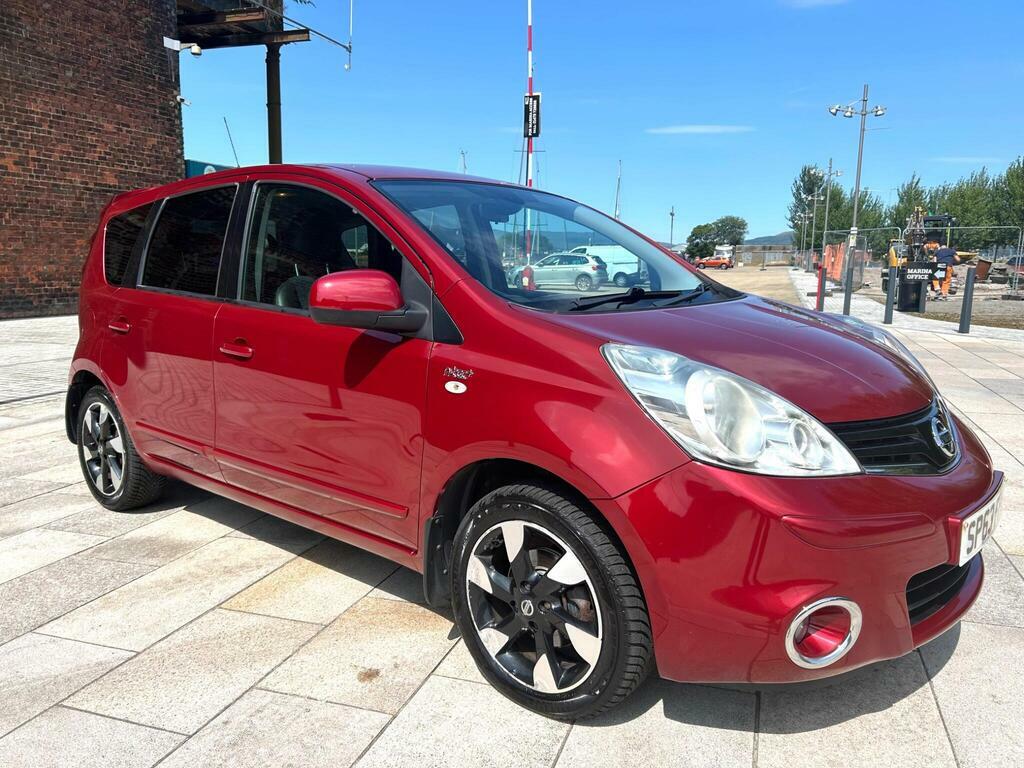 Nissan Note 1.4 16V N-tec Euro 5 Red