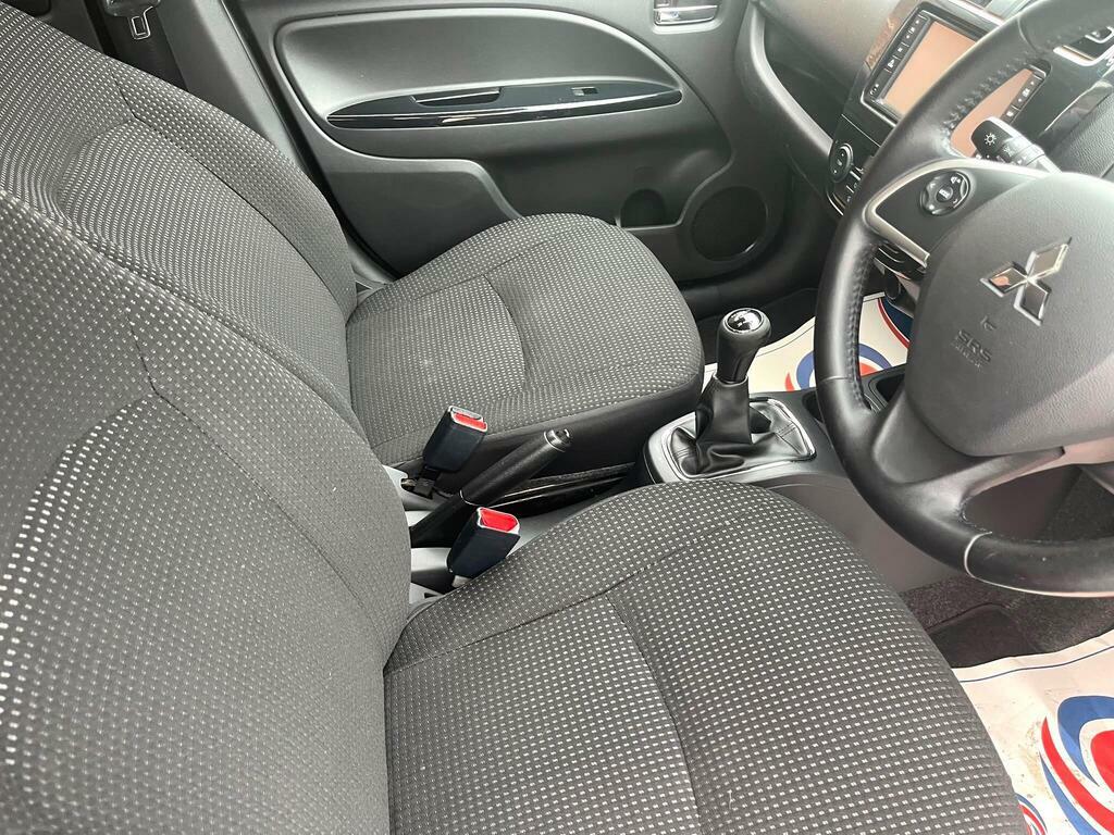 Mitsubishi Mirage 1.2 3 Cvt Euro 5 Ss 2015 White #14