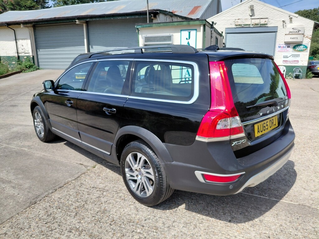 Volvo XC70 2.0 Se Nav D4 181Hp 2Wd Euro 6 Lez Free 2015 Black #6