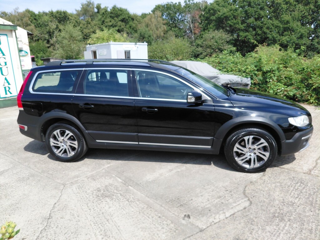 Volvo XC70 2.0 Se Nav D4 181Hp 2Wd Euro 6 Lez Free 2015 Black #2