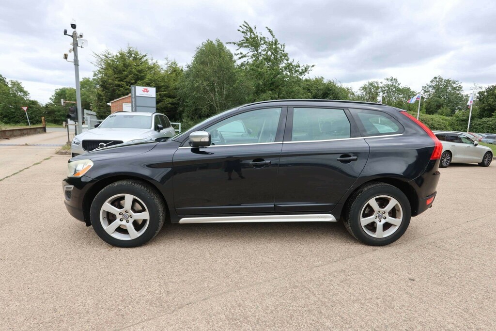 Volvo XC60 Suv 2.4 D3 R-design Awd Euro 5 Ss 201161 White #5