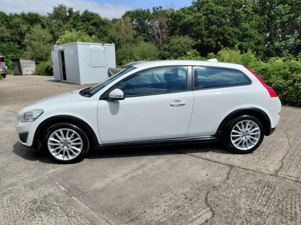 Volvo C30 2.0 Se Lux 2012 White #5