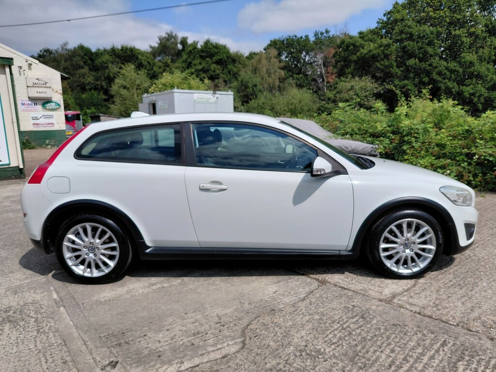 Volvo C30 2.0 Se Lux 2012 White #4