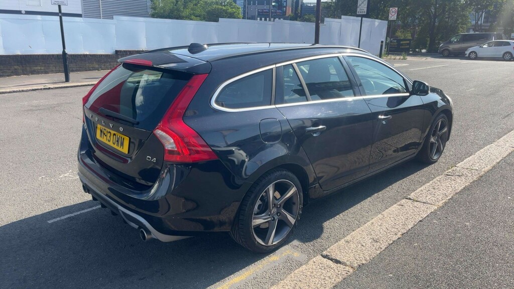 Volvo V60 2.0 D4 R-design 2013 Black #2