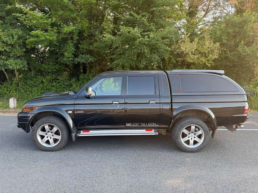 Mitsubishi L200 2.5 Td 4Life 2006 Black