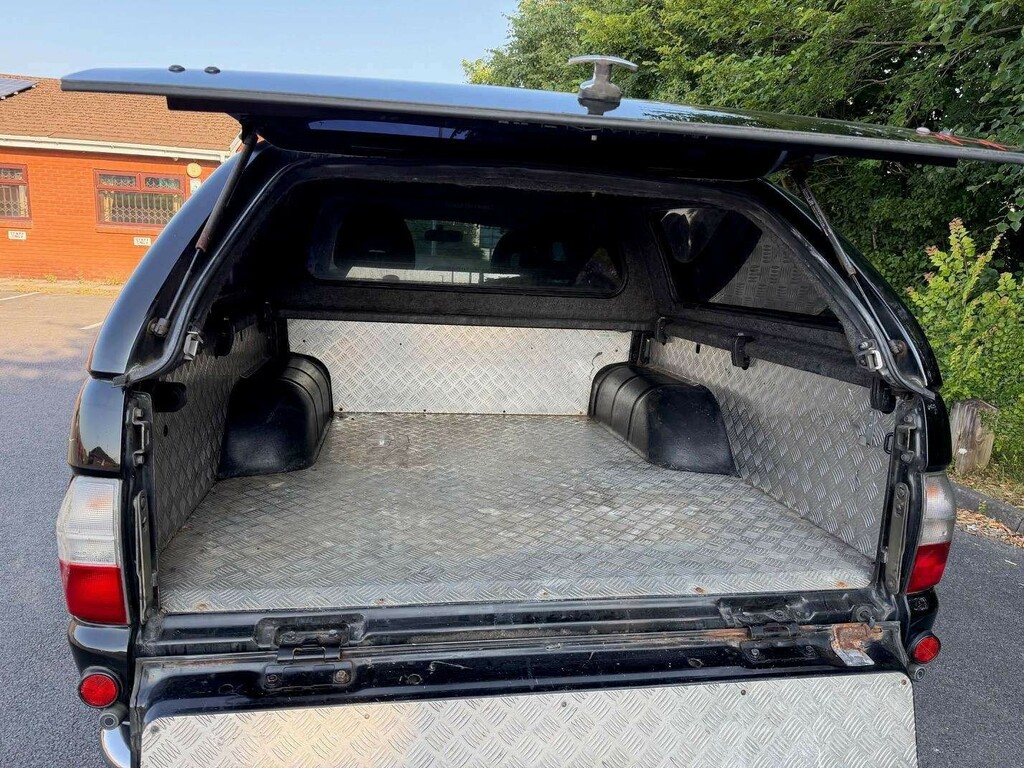 Mitsubishi L200 2.5 Td 4Life 2006 Black #5