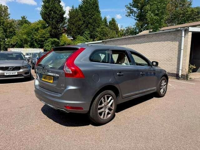 Volvo XC60 2.4 Se Lux Nav D5 Awd 2016 Grey #3
