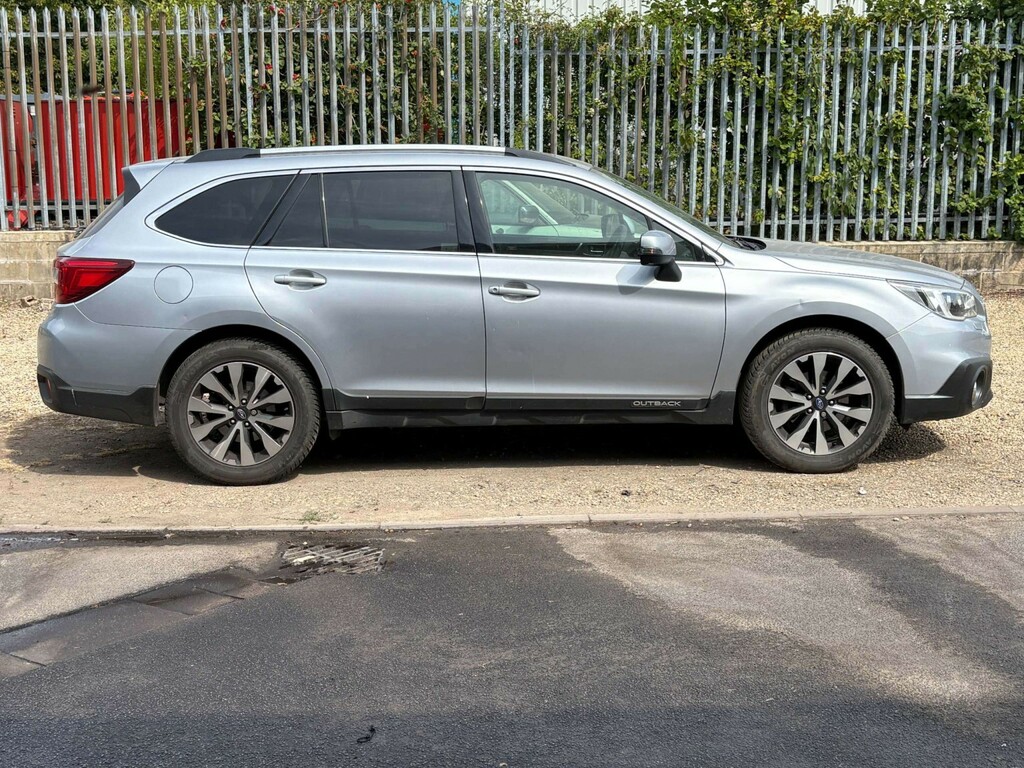 Subaru Outback 2.5 I Se Premium 2016 Silver #2