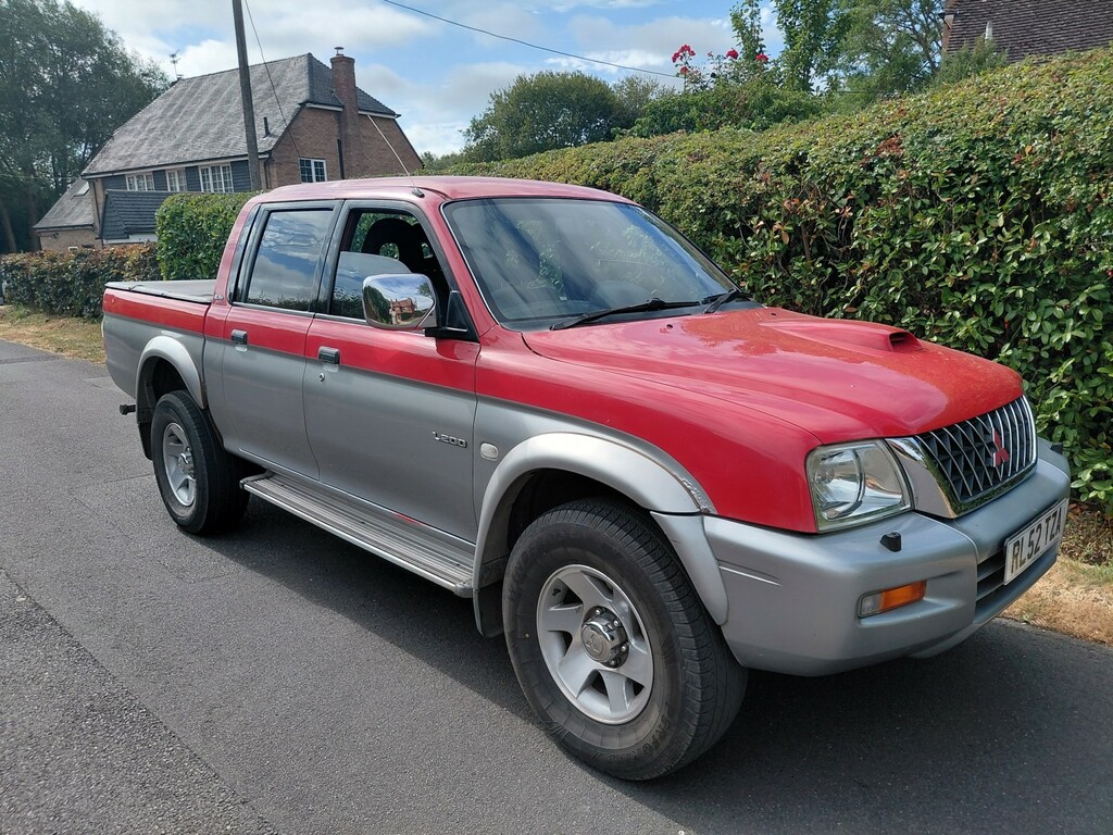 Mitsubishi L200 2.5 Td 4Life 2003 Red