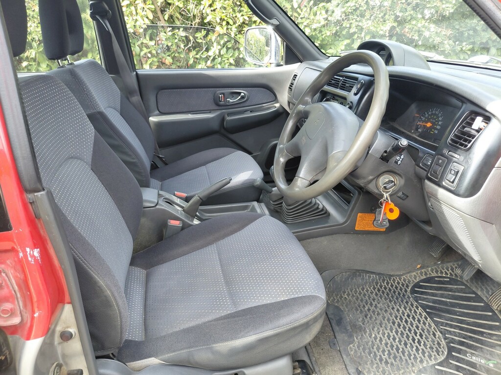 Mitsubishi L200 2.5 Animal 4Life Lwb Dcb 4Wd 114 Bhp Red #12