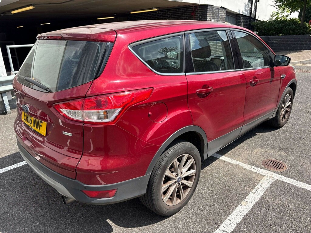 Ford Kuga 1.5 T Ecoboost Titanium 2016 Red #3
