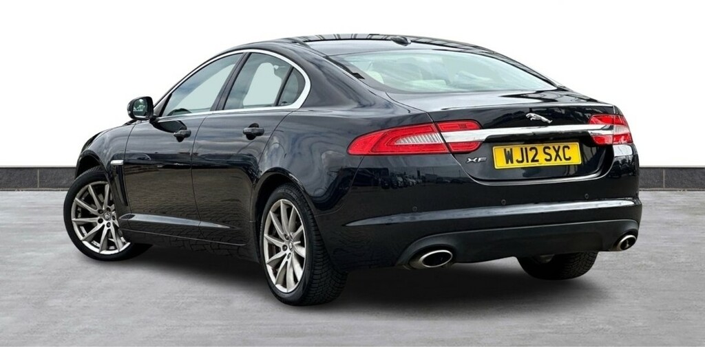Jaguar XF 3.0 D V6 Premium Luxury 2012 Black #4
