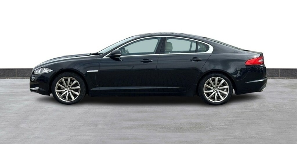 Jaguar XF 3.0 D V6 Premium Luxury 2012 Black #3