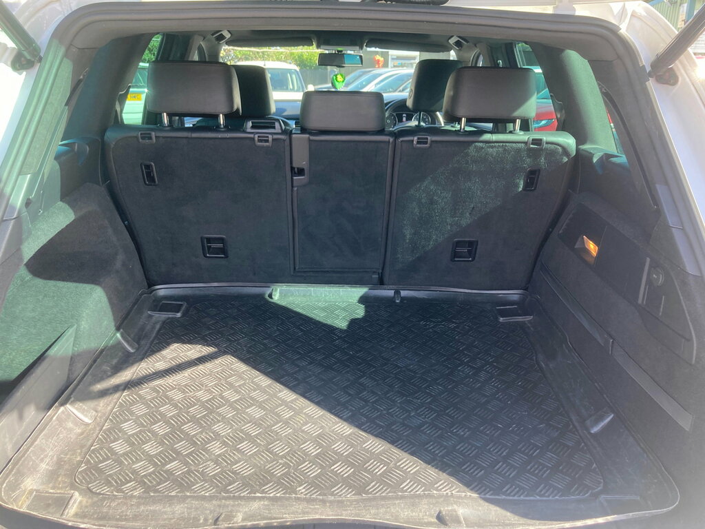 Volkswagen Touareg Suv Grey #9