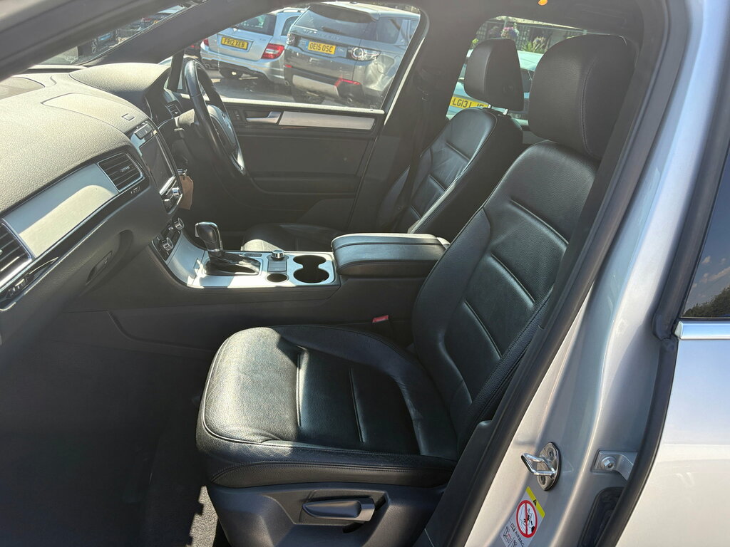 Volkswagen Touareg 3.0 Tdi V6 Bluemotion Tech Se Tiptronic 4Wd Euro 5 Black #8