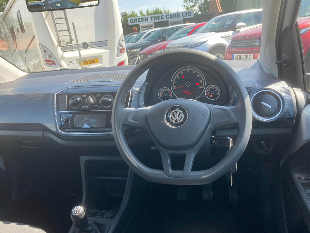 Volkswagen Up Hatchback 1.0 High Up 2016 Silver #12