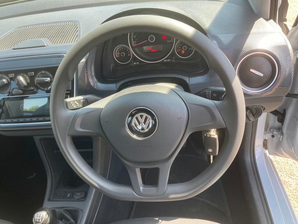 Volkswagen Up Hatchback 1.0 High Up 2016 Silver #16