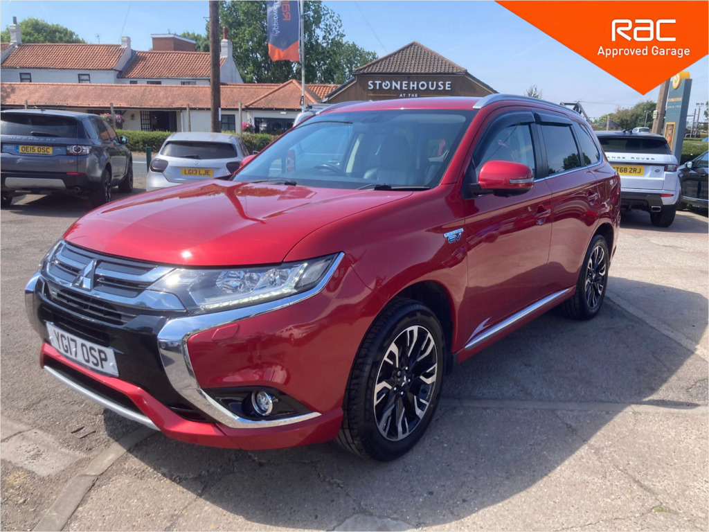 Mitsubishi Outlander 2.0H 12Kwh 4H Suv Plug-in Hybrid Cvt 4W Red