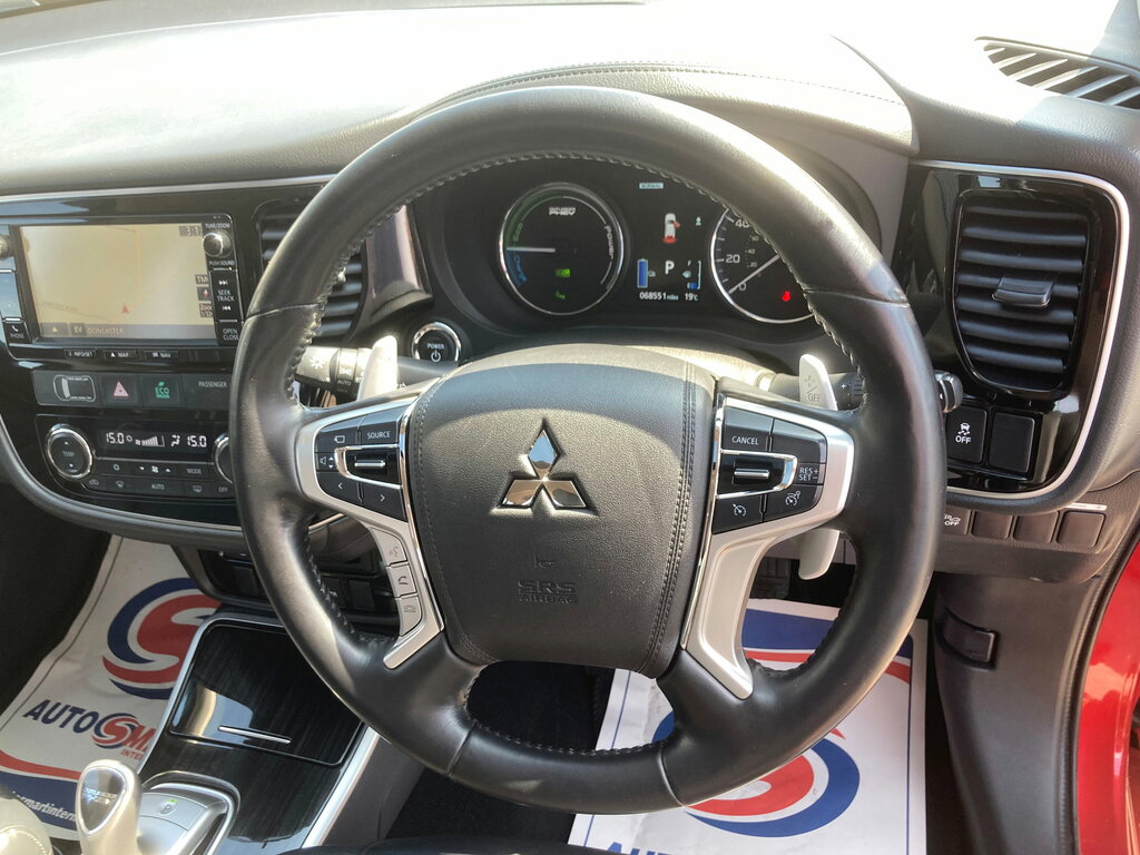 Mitsubishi Outlander White #20