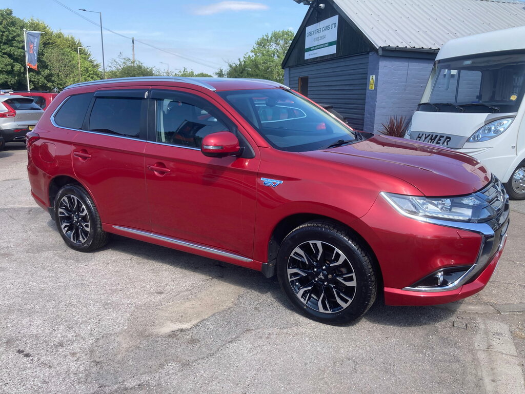 Mitsubishi Outlander 2.0H 12Kwh 4H Suv Plug-in Hybrid Cvt 4W Red #3