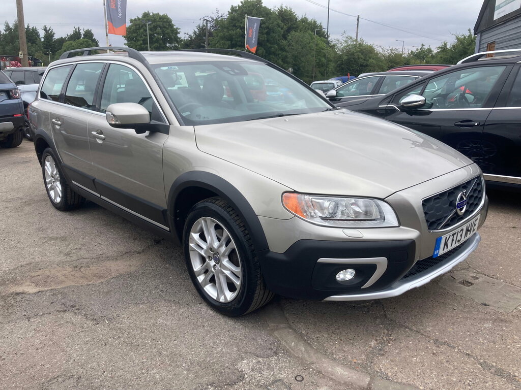 Volvo XC70 2.4 D5 Se Lux Estate Geartronic Awd Eur Gold #3