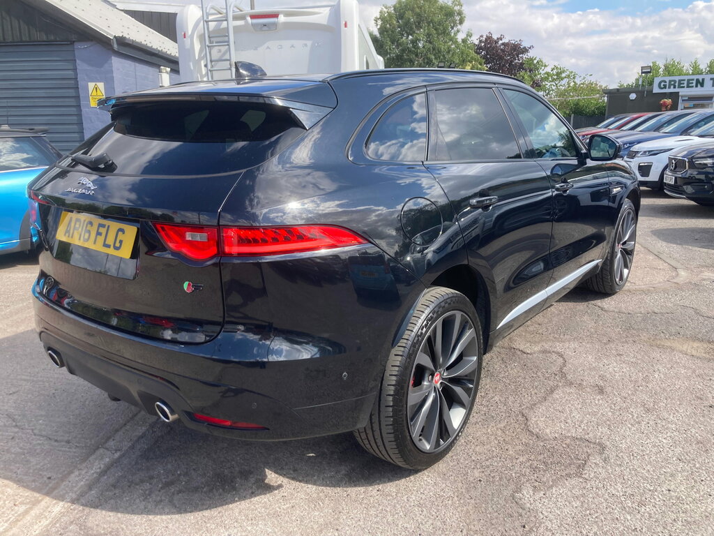 Jaguar F-Pace 3.0 D300 V6 First Edition Suv Awd Black #6