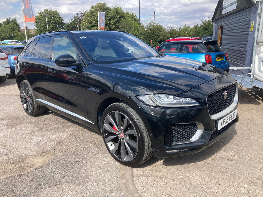 Jaguar F-Pace 3.0 D300 V6 First Edition Suv Awd Black #3