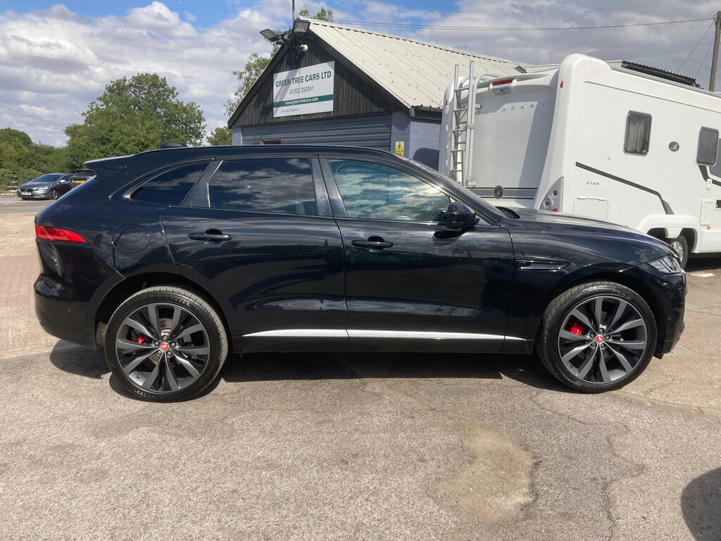 Jaguar F-Pace 3.0 D300 V6 First Edition Suv Awd Black #5