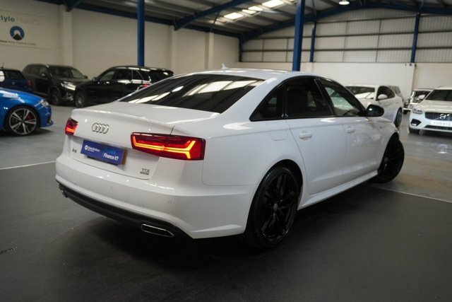 Audi A6 Saloon Tdi Ultra Black Edition Black #4