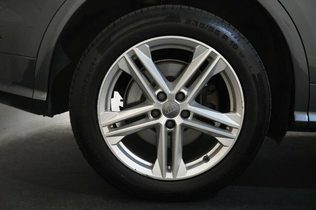 Audi Q5  Black #24