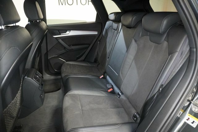 Audi Q5  Black #13