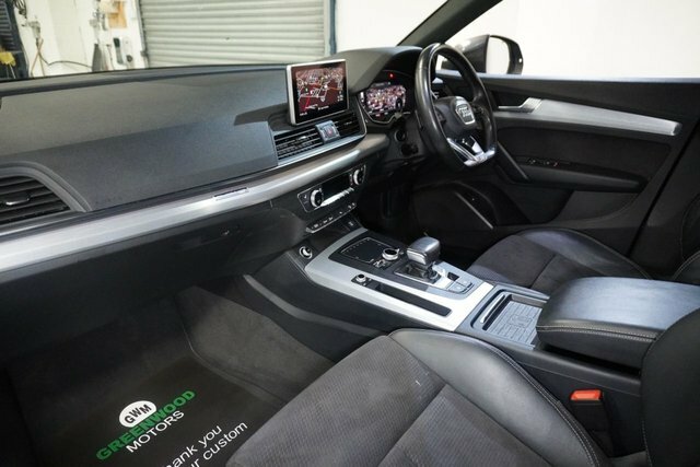 Audi Q5  Black #9