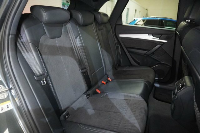 Audi Q5  Black #12