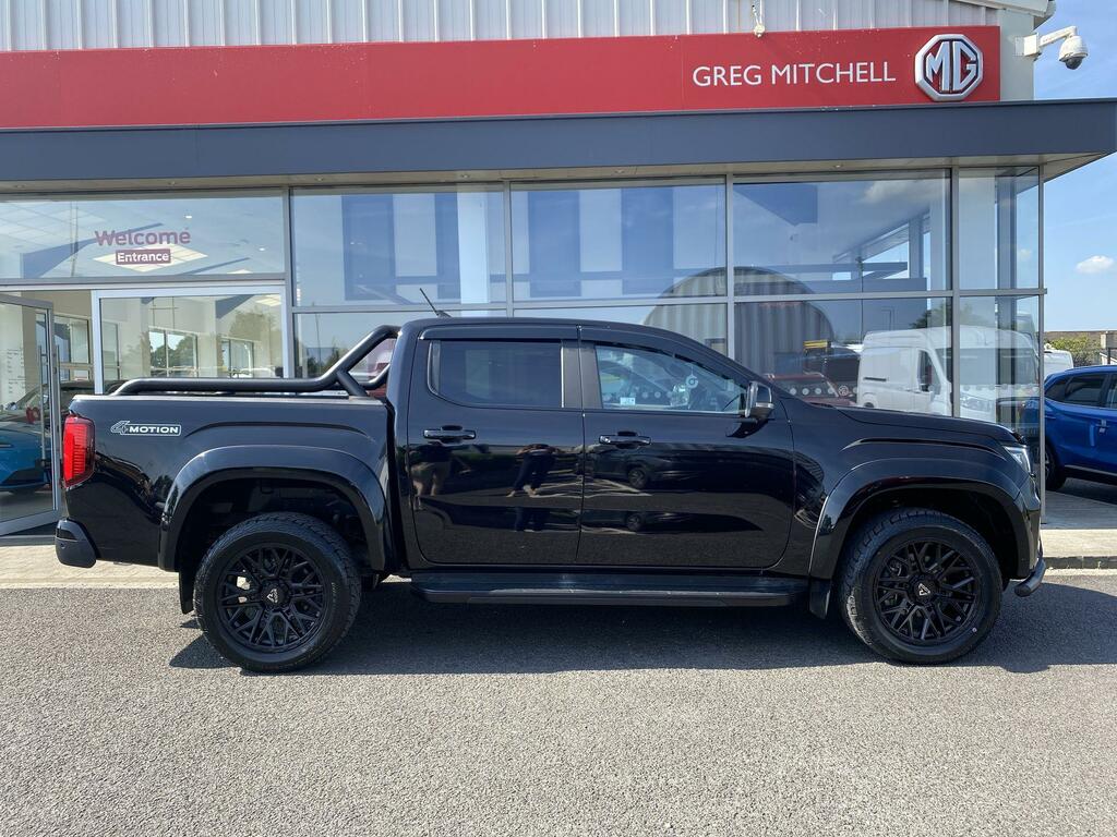 Volkswagen Amarok Dcab Pick Up Style 2.0 Tdi 205 4Motion Black #4