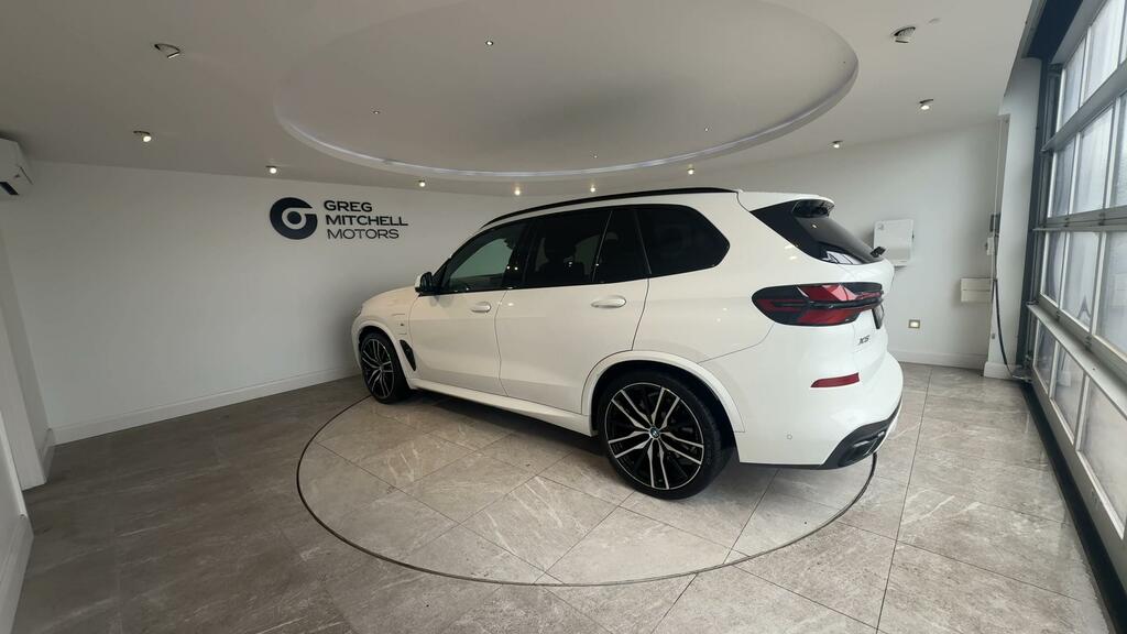 BMW X5 Xdrive50e M Sport GV23LWJ White #5